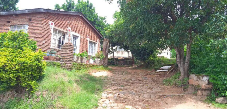 *3HOUSES IN ONE COMPOUND FOR SALE CLOSE TO CHIMWANKHUNDA LIVING WATERS CHURCH, BLANTYRE*