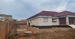 4bedroom House for sale in lilongwe area new 43 WITH TITLE DEED