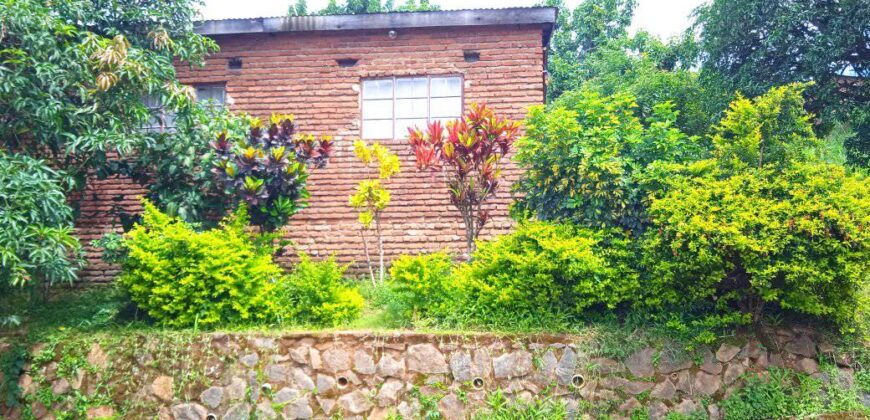 *3HOUSES IN ONE COMPOUND FOR SALE CLOSE TO CHIMWANKHUNDA LIVING WATERS CHURCH, BLANTYRE*