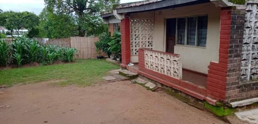 *2HOUSES IN ONE COMPOUND FOR SALE @ CHIROMONI, BLANTYRE*