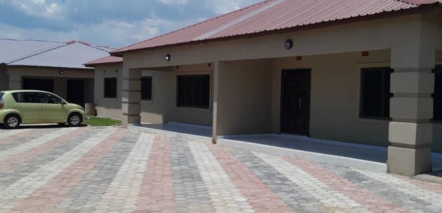 NEWLY BUILT 3 BEDROOMED FLATS (MSC) IN MAKENI KONGA!*