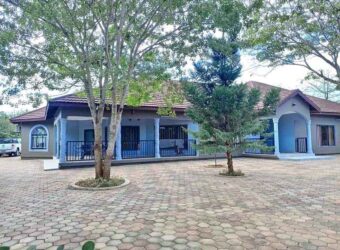 5bedroom house for sale in New Kasama