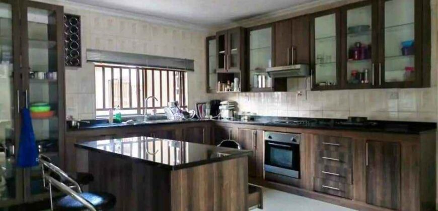 5bedroom house for sale in New Kasama