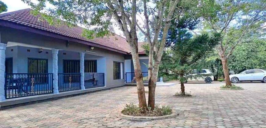 5bedroom house for sale in New Kasama