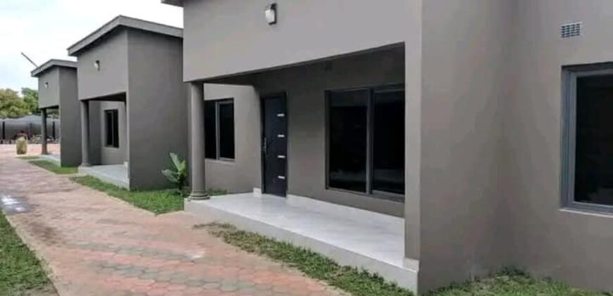 2 Bedroomed Executive Flat For Rent in New Kasama Near M-Phase Area Off Ring Road.