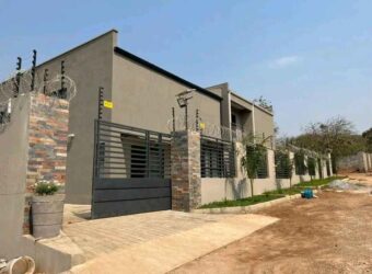 SALE/RENT: NEW KASAMA – A 4 bedroom house in a yard with 2 other houses