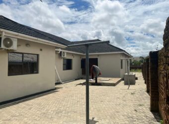 5 bedroom Executive House for sale in New Naperi