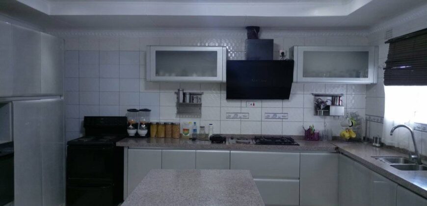 Executive 2 BEDROOMED master self contained Flat of 3 for rent in Hillview Park Opposite CHALALA mall near RINGROAD*