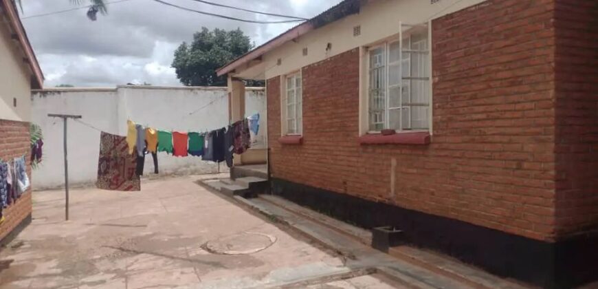 2 houses for sale in lilongwe chilinde machatsi with title deed