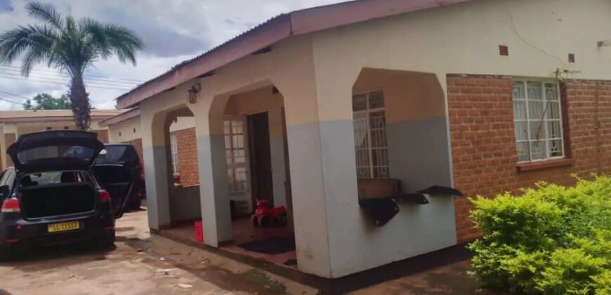 2 houses for sale in lilongwe chilinde machatsi with title deed