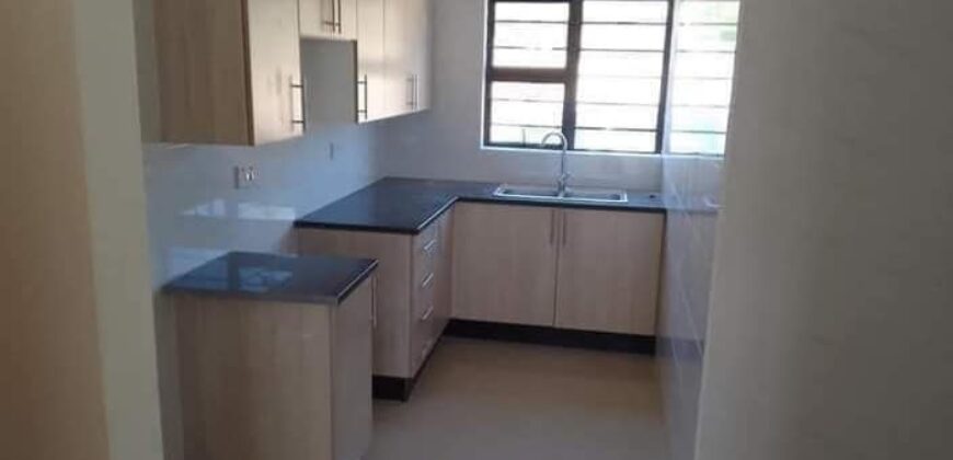 High quality 2 bedroomed house in a multires flat for rent