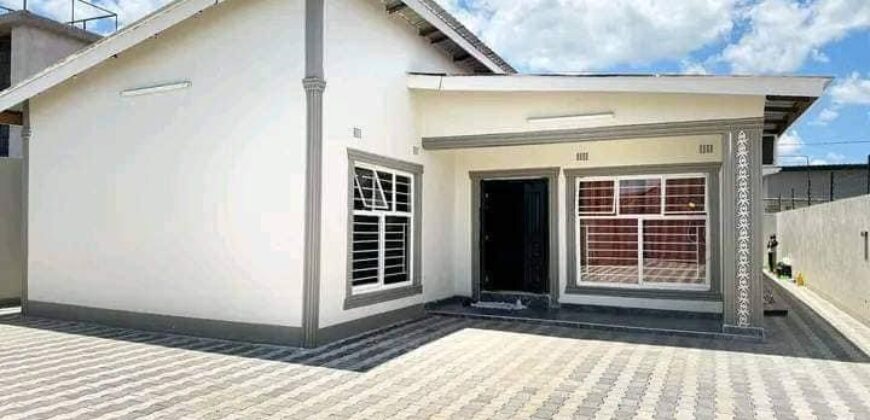 3 BEDROOMED (MSC) STAND ALONE HOUSE FOR SALE