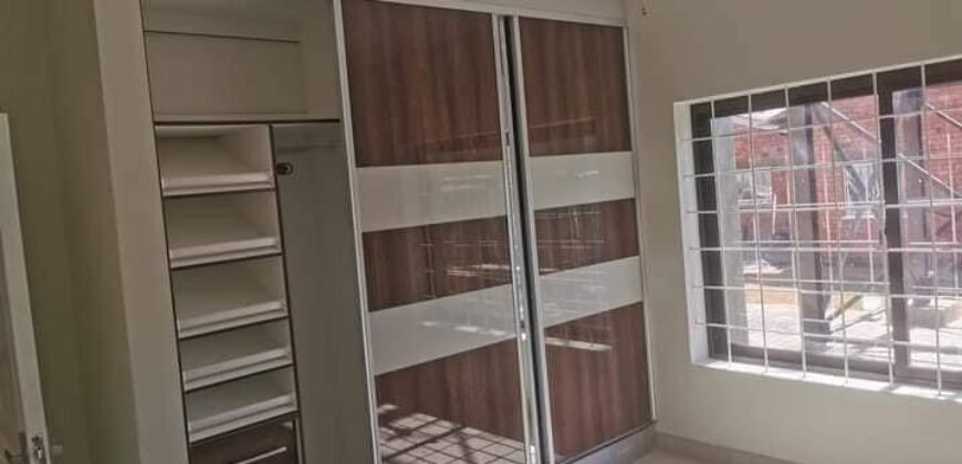 Bedroom Flat Master self contained In PHI High Cost