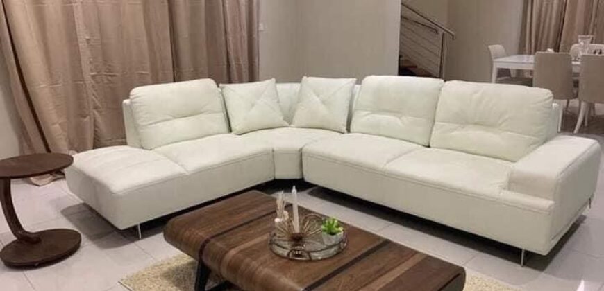 SALAMA PARK 3BEDROOM FURNISHED DUPLEX APARTMENT FOR RENT. VERY NEAT