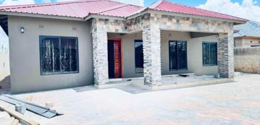 Newly Built 3 Bedroom House for Sale in Lusaka 1500000 Zambian kwacha