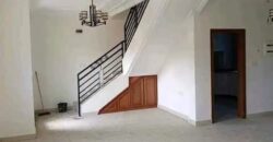 Appart en Duplex 3 Chambres | 800000 Fcfa