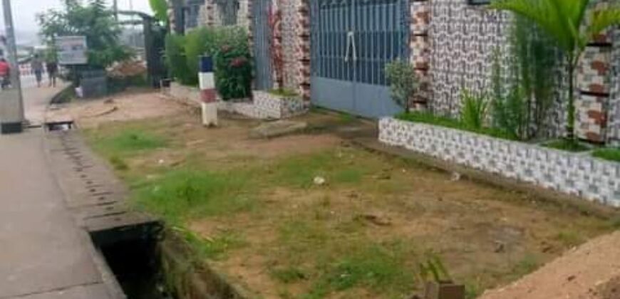 DUPLEX EN VENTE À DOUALA – JAPOMA 200000000Fcfa