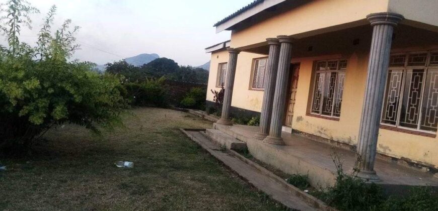 4 BEDROOM HOUSE FOR SALE AT MALAWI