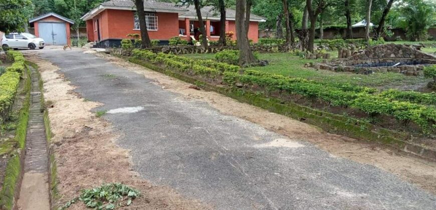 HOUSE TO LET* IN MALAWI -NYAMBADWE*