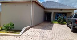 3BEDROOM HOUSE FOR RENT