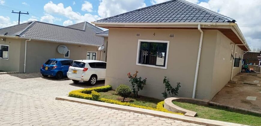 3BEDROOM HOUSE FOR RENT