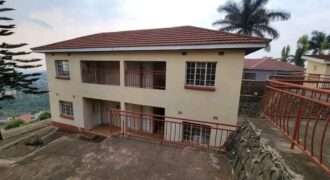 EXECUTIVE HOUSE TO LET*