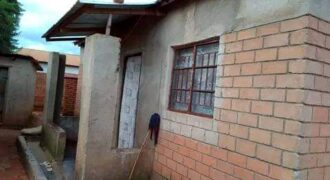 House for sale in Mzuzu near kaviwale Market .