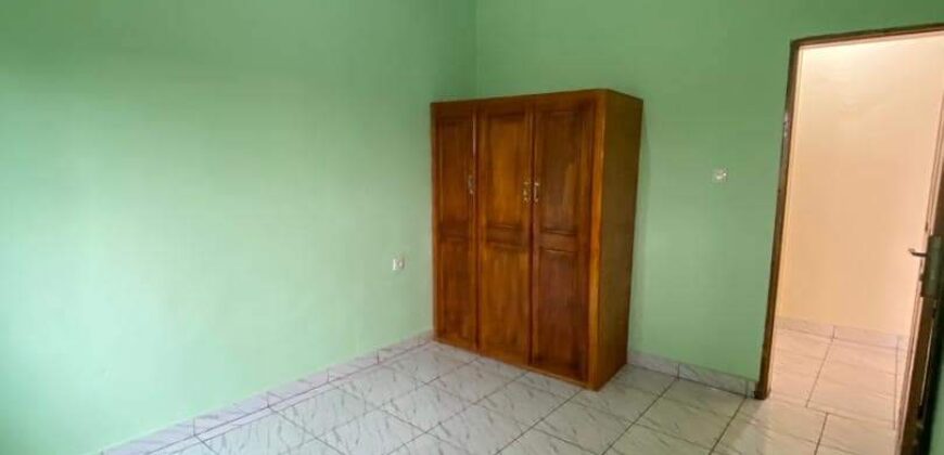 Clean and spacious studio available to let at Cameroon -mayor street, Molyko.  