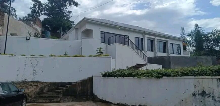 3 bedroom house for sale at MALAWI -kabula