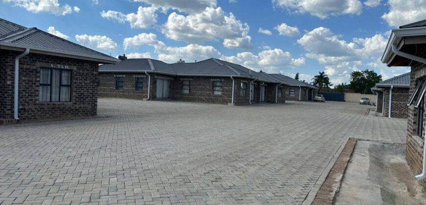 _MEYRICK PARK 3BEDROOMED CLUSTER TO RENT_*