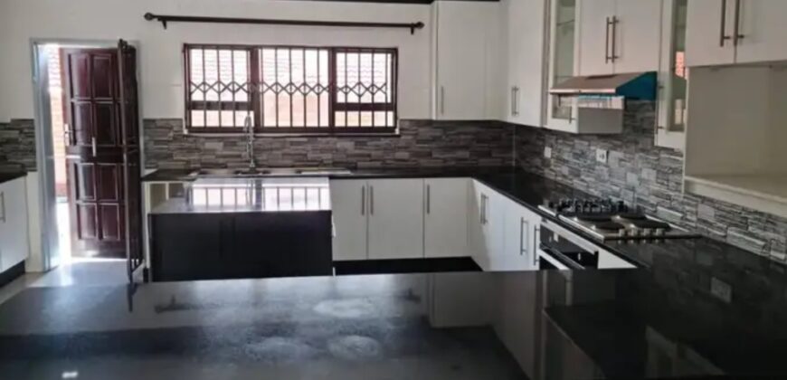 _CBD KOPJE 4 BEDROOMED HOUSE TO RENT_*