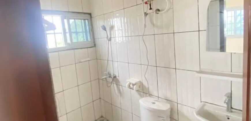 Top classy 2bedroom 2toilet apartment available in bokwango, Buea.