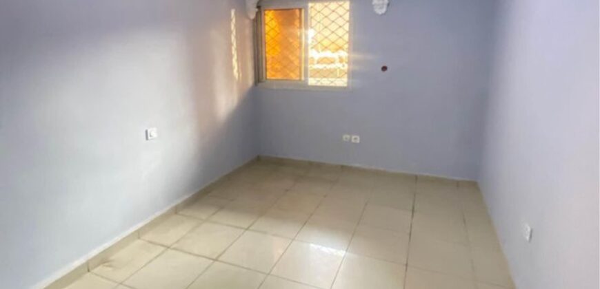 Classy 2Bedroom 2toilet apartment available at street, Buea.