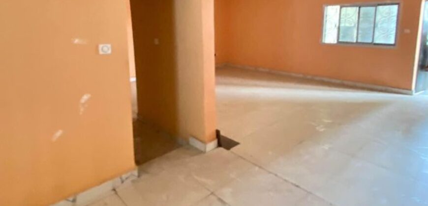 XL 3Bedroom 2Bathroom apartment available around boxing area, Cameroon Buea