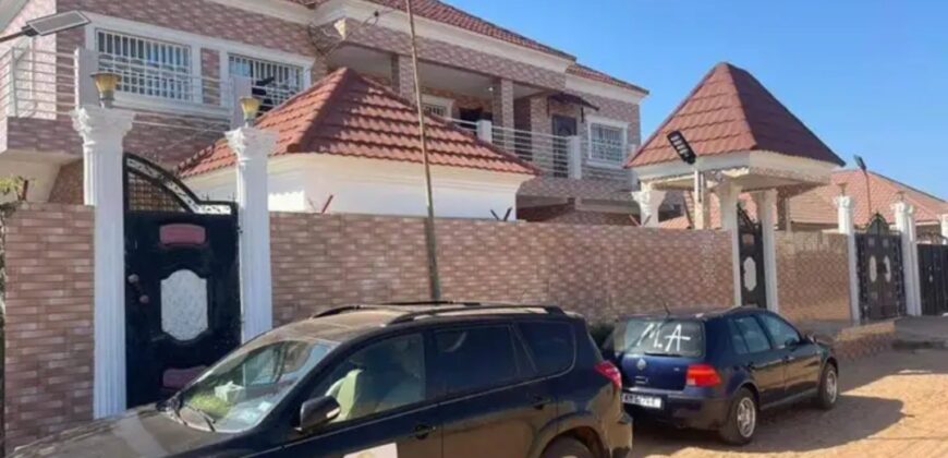 AN EXCELLENT 8 BEDROOM HOUSE FOR SALE AT GAMBIA-JABANG