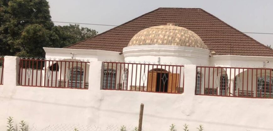 House for sale at GAMBIA