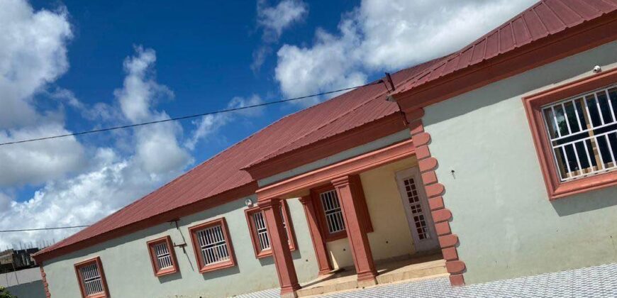 Unfurnished 3 with a room and parlor boys quarters and outside BANTABA 