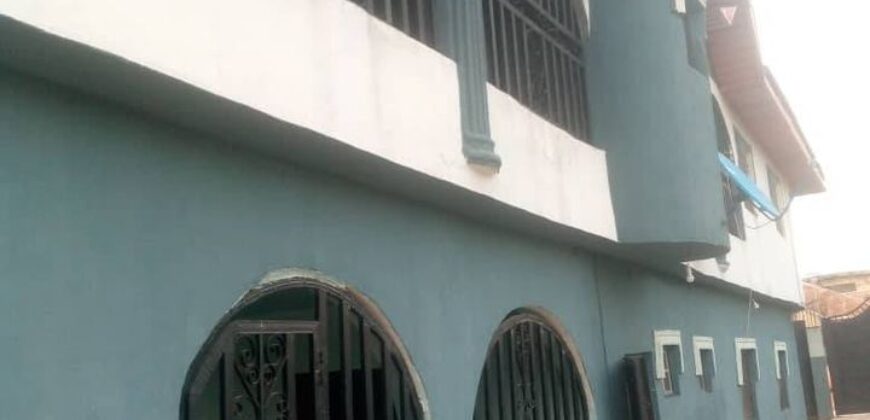 2bedroom flat Houses and lands for rent/ for sale in Benin City