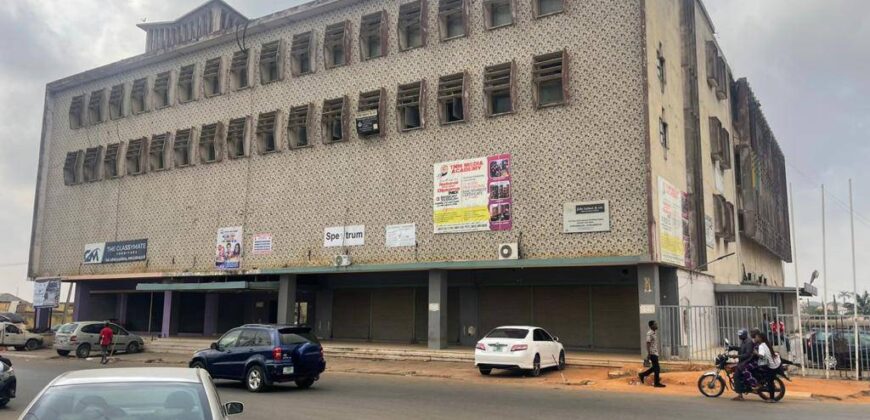 A BIG COMMERCIAL COMPLEX BUILDING FOR SALE IN OBA