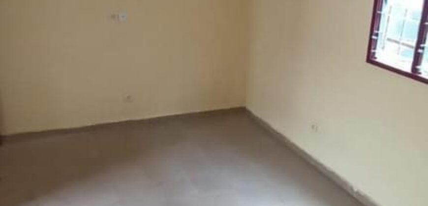 A large American studio available at the entrance to bingerville carrefour cie precisely santai.