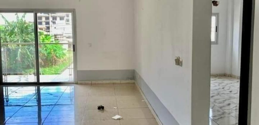 Beautiful apartment of 3 rooms for rent in faya road d abata