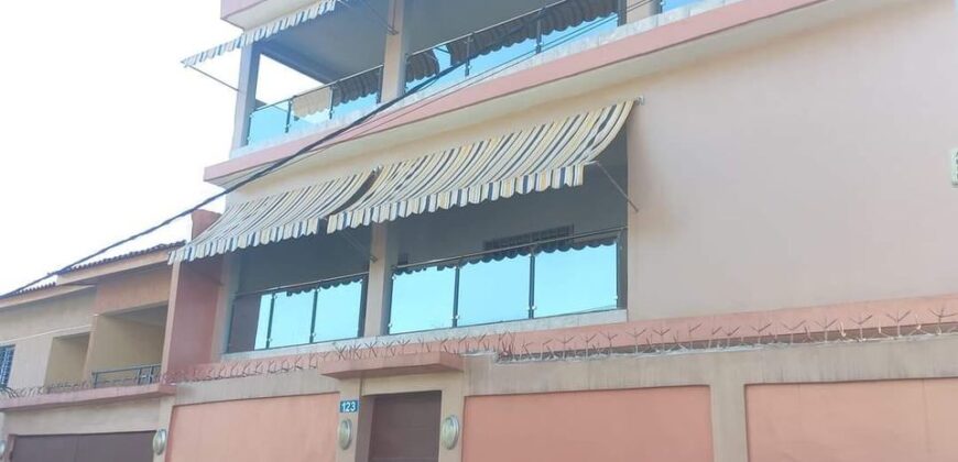 Renting a large triplex 06 rooms + 01 independent in Riviera Faya City ATCI