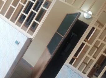 Apartment for rent 2 rooms with terrace available at the entrance of bingerville