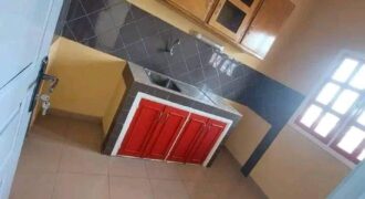 Apartment of 3 rooms 2 bathrooms in Cocody angre nouveau CHU djorobite 2 behind the base cie in the neighborhood non-bituminated zone 500m from the main road