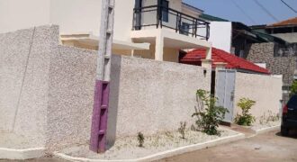 We have for sale a 6-room duplex villa consisting of 4 self-contained bedrooms 2 living rooms a dining.