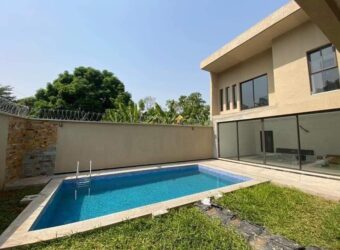 A magnificent 6-room duplex villa with swimming pool En # LOCATION at the Riviera Golf 4, Berverly hills.