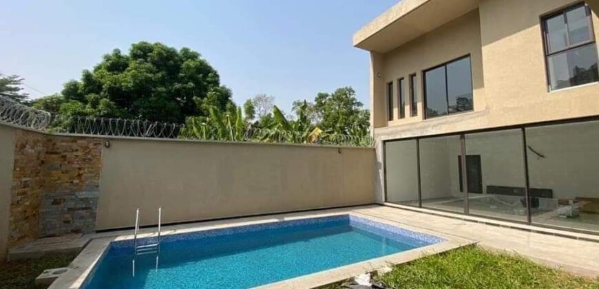 A magnificent 6-room duplex villa with swimming pool En # LOCATION at the Riviera Golf 4, Berverly hills.