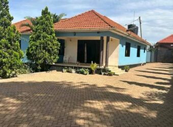 A BEAUTIFUL 4BEDROOM HOUSE FOR SALE AT UGANDA