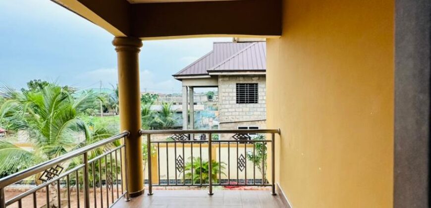 *FIVE BEDROOM AND TWO ROOMS BOYS QUARTERS RESIDENTIAL FACILITY LOCATED AT OTINIBI -AYA COURT ESTATE.* .