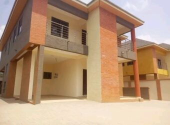 Exexutive 3Bedroom House @ Pantang